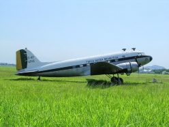Douglas C-47_9